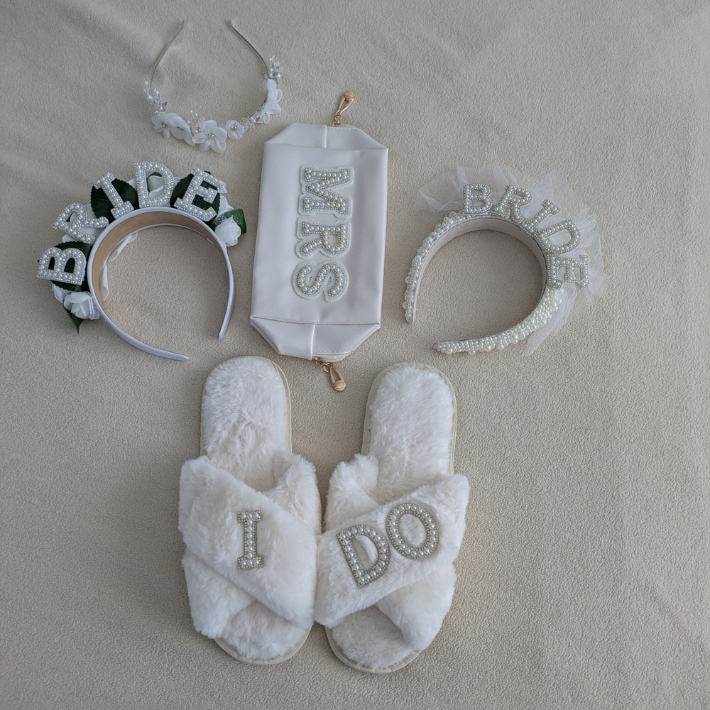 White Bridal Accessories Set, New